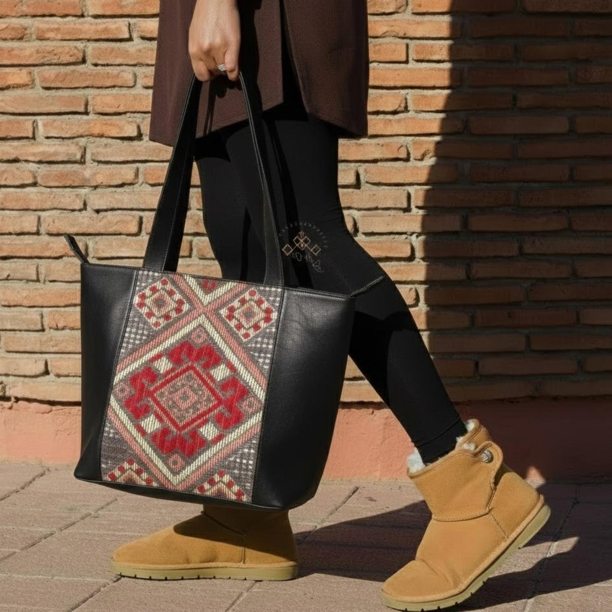 Moroccan Kilim Leather Tote Bag – Handmade Stylish Shoulder Purses – Red Rug & Genuine Brown Leather Shoulder Bag – Artisan Gift for Women